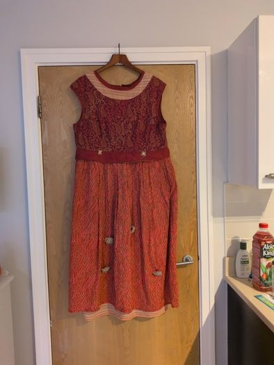 Vintage  Enjoy Dress. .  S. 16 -