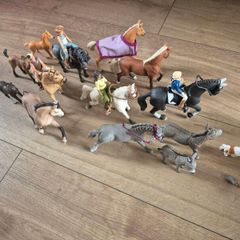 Schleich horses, stables and accessories