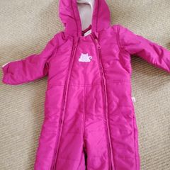 Baby snow suit size 9/12 months