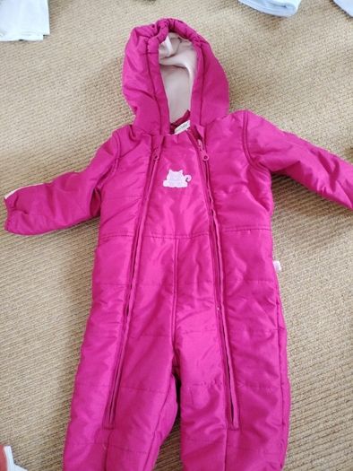 Baby snow suit size 9/12 months