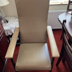orthopaedic chair