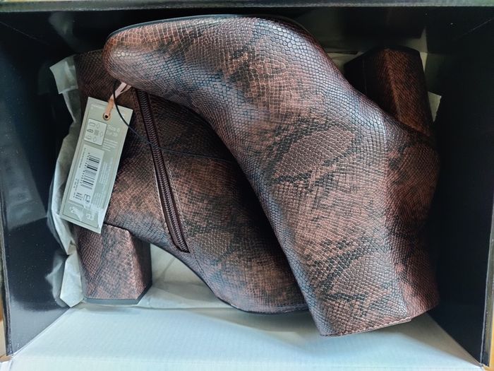 Women shoes size  uk6