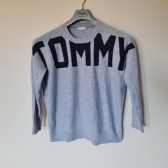 Tommy hilfiger Vivie crew neck jumper Size xs grey ptp 23" in excellent condition