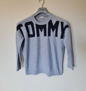 Tommy hilfiger Vivie crew neck jumper Size xs grey ptp 23" in excellent condition