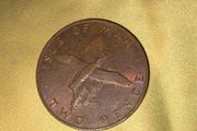 1977 Isle of Man 2 Pence Coin - Queen Elizabeth II Obverse