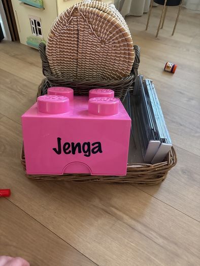 Misc storage baskets & tray