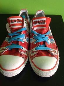 Cat in the hat converse bought in Universal studios size 3.5
