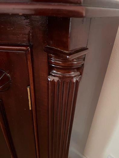 Beautiful Mahogany Glass Cabinet