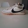 Unisex NikeTrainers size 8 Image 6