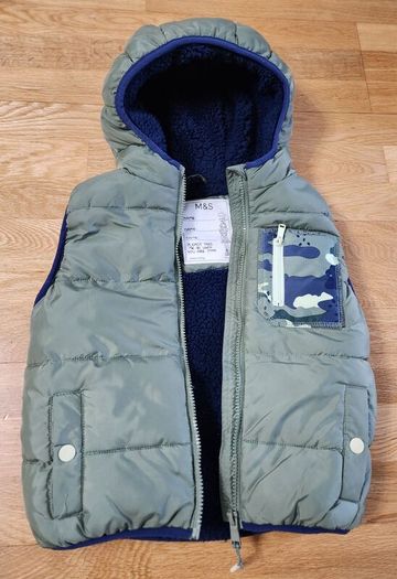 Marks & Spencer Gilet / M&S Bodywarmer Vest with hood - Boys - Age 5 to 6 years