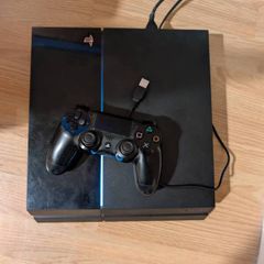 PlayStation 4 with games