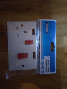 Status 1 Gang 45 amp Cooker Switch