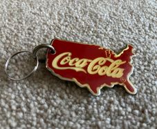 Coca Cola 1987 USA Map Key Ring