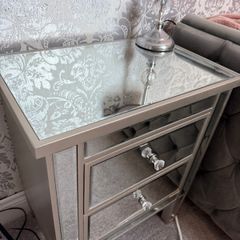 Silver mirror bedside lockers