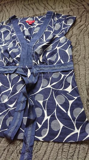 SALE E10  Monsoon Navy Top. Size 14
