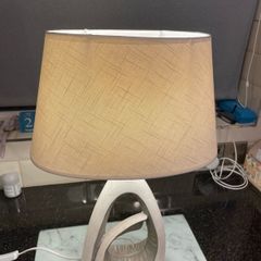 bedside/table lamp