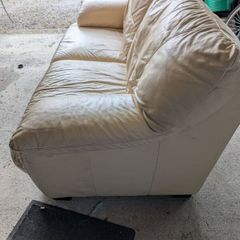 2/3 Seater Couch