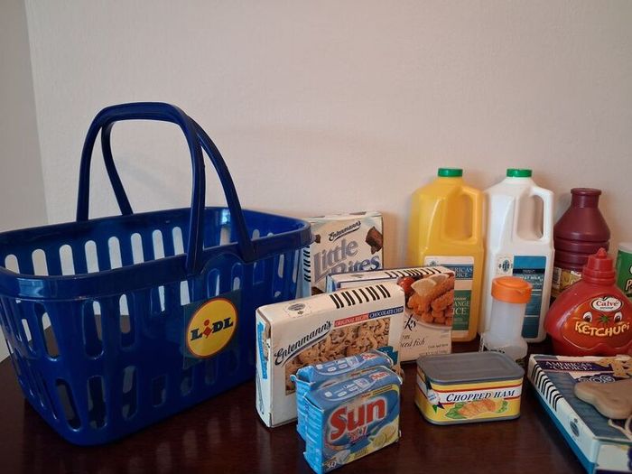 Toy Food and Shopping Basket