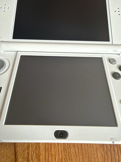 New Nintendo 3DS XL Fire Emblem Fates edition