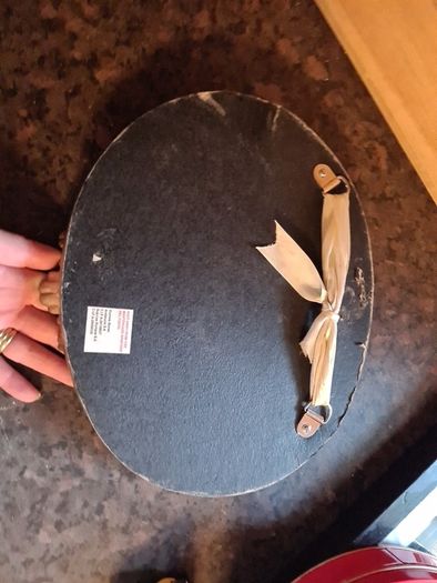 oval mirror