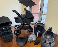 As New Egg2 Cybex car seat rotating isofix base