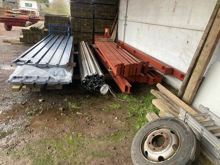 47 x 30 x 14