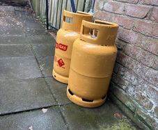 2x Flo Gas bottles Canisters