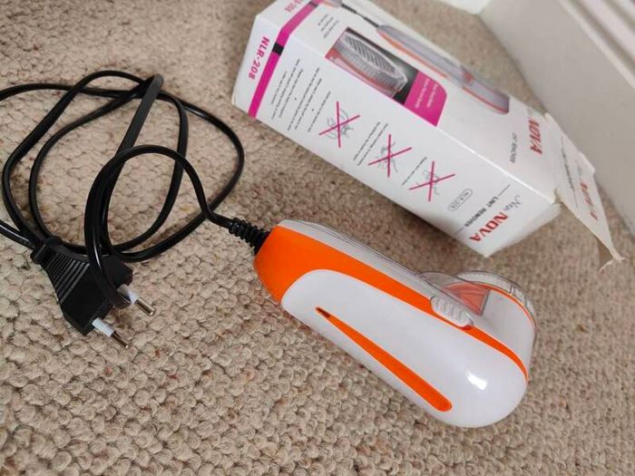 Nova Fabric Shaver & Lint Remover
