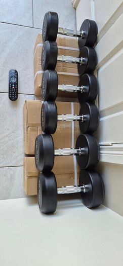 3xbrand new sets of dumbbells