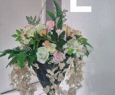 hanging basket cream pink