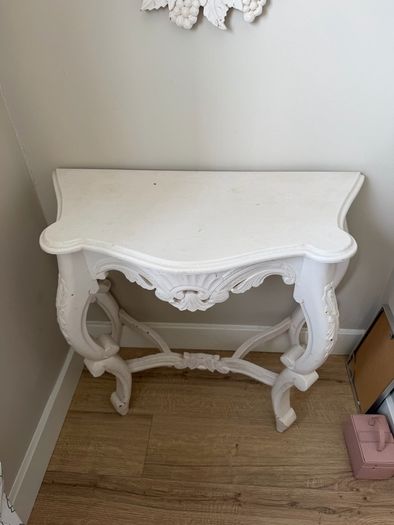Hall table