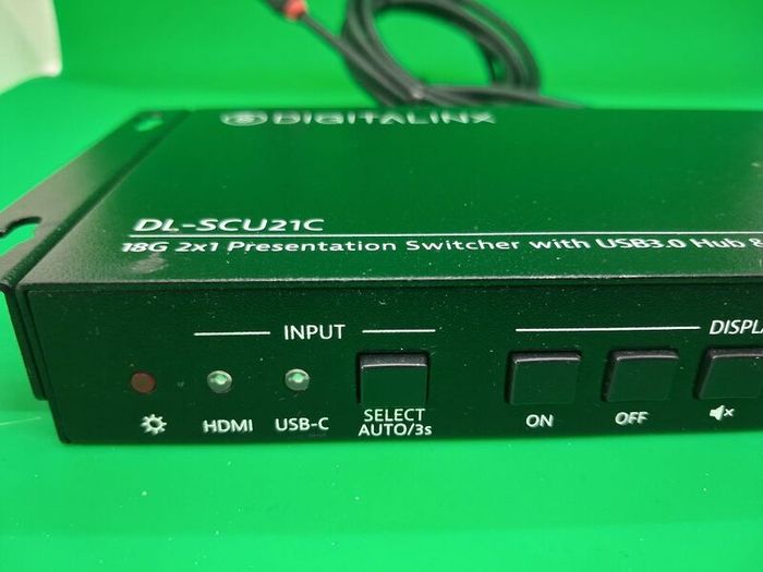 Postage - 2 x Digitalinx DL-SCU21C Presentation Switcher