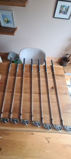 taylormade R7 irons and stand bag