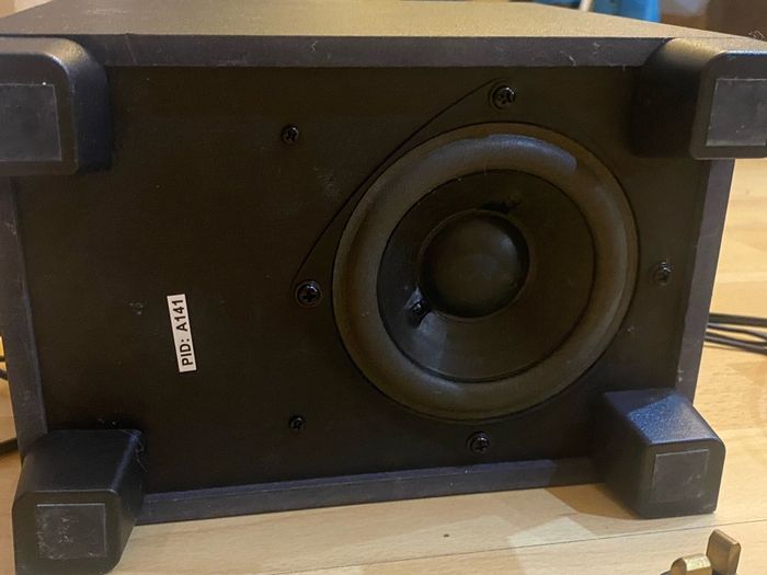 logitech z313 2.1 speakers quick sale