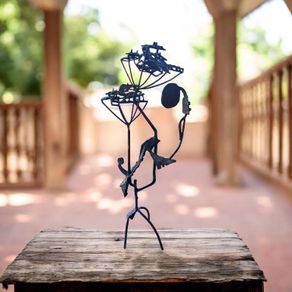 Brutalist metal sculpture, artist unknown, D18
