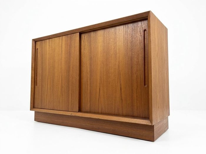 Vintage Retro Mid Century Teak Danish Sideboard/Cabinet