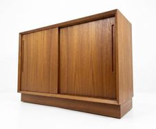 Vintage Retro Mid Century Teak Danish Sideboard/Cabinet