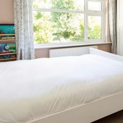 IKEA Hemnes king size bed frame