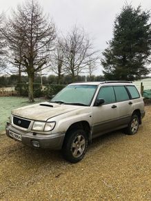 1999 Subaru Forester breaking