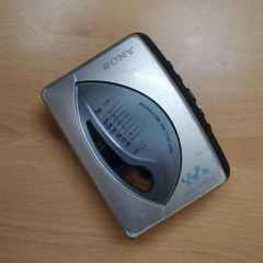 SONY WM-FX193 Walkman Cassette Player