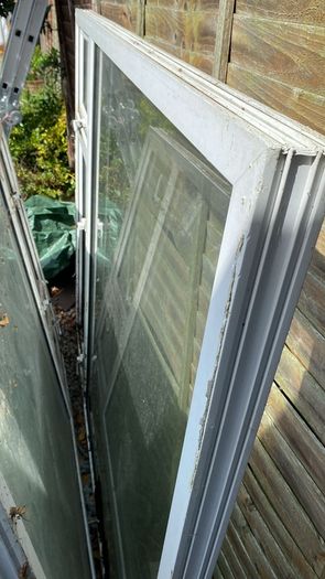 2 double glazed windows free for collection