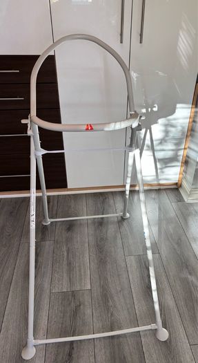 Snuggle Baby Bath & Stand