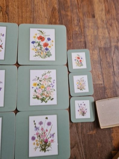 floral tablemats