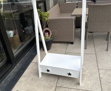 Clothes rack kids with drawers
