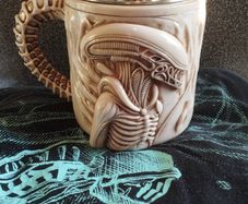 Xenomorph Mug -Ivory Effect