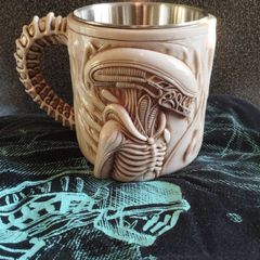 Xenomorph Mug -Ivory Effect