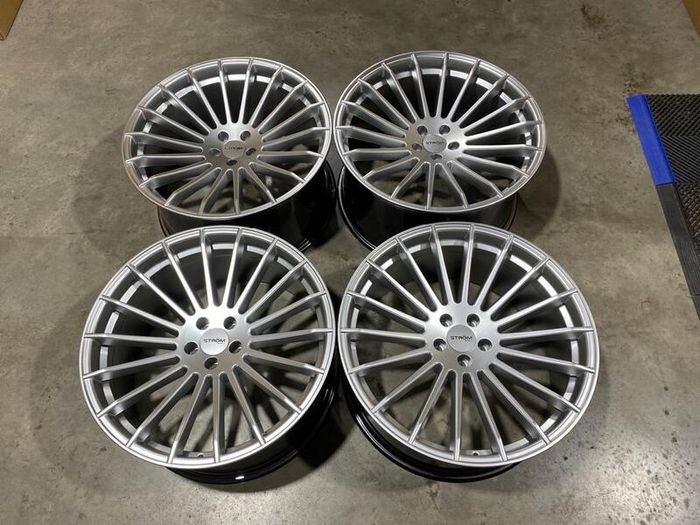 23" Inch Strom STR4 Alloy Wheels Range rover sport Defender Vogue 5x120 Jeep 4x4 Gloss Black 72.6