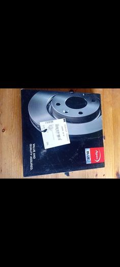 Toyota Avensis rear brake pads and discs