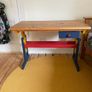 Child's desk Image 4