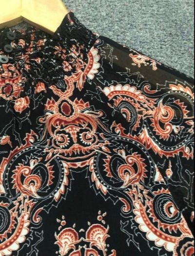 blouse